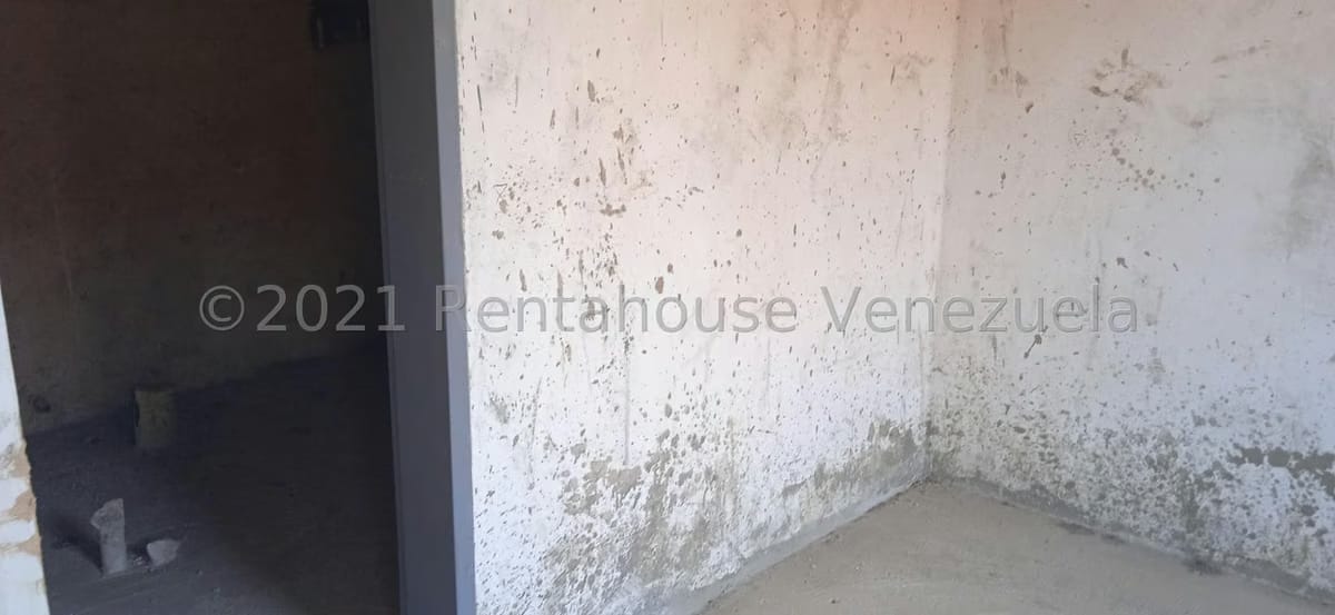 Townhouse (Multiples Niveles) en Venta en Guaracarima, Aragua - 22