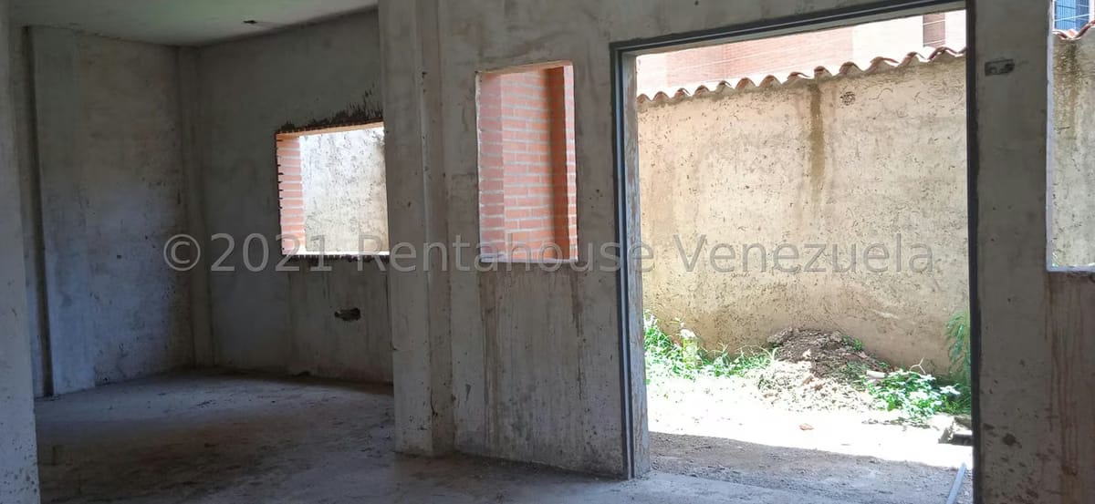 Townhouse (Multiples Niveles) en Venta en Guaracarima, Aragua - 6