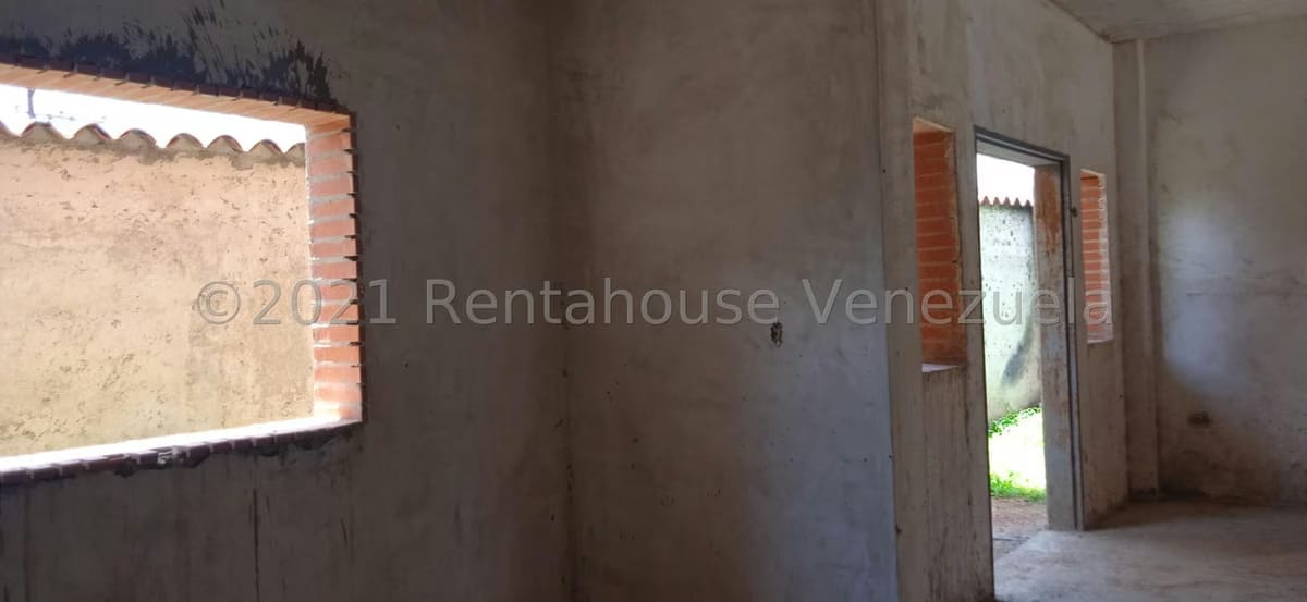 Townhouse (Multiples Niveles) en Venta en Guaracarima, Aragua - 10
