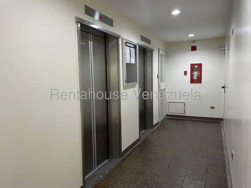 Apartamento (1 Nivel) en Venta en El Cigarral, Distrito Metropolitano - 16