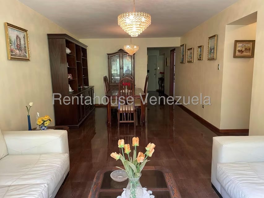 Apartamento (1 Nivel) en Venta en El Cigarral, Distrito Metropolitano - 3