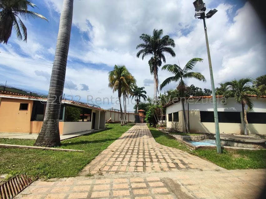 Casa (1 Nivel) en Venta en Sector El Saman, Aragua - 11