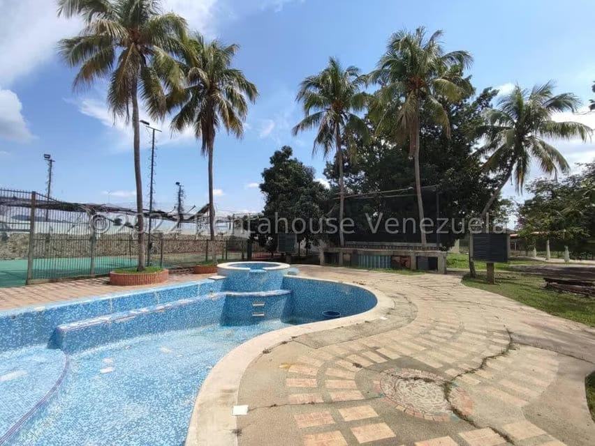 Casa (1 Nivel) en Venta en Sector El Saman, Aragua - 60