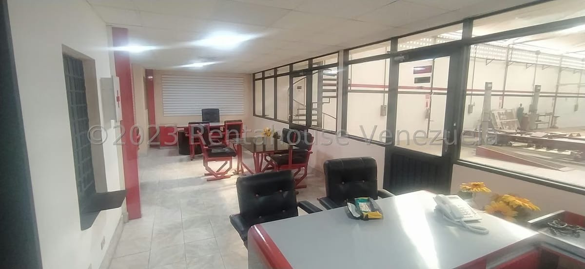 Comercial (Galpon - Deposito) en Alquiler en Centro, Lara - 19