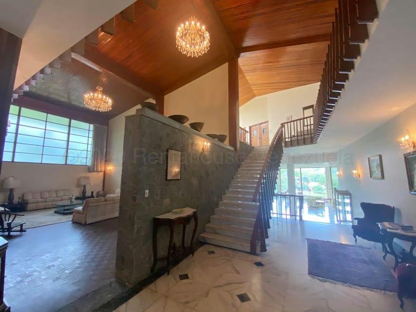 Casa (Multipes Niveles) en Venta en Valle Arriba, Distrito Metropolitano - 22