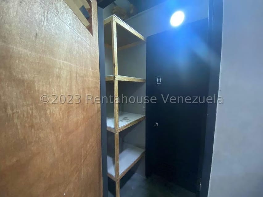 Comercial (Local Comercial) en Venta en Prados del Este, Distrito Metropolitano - 12