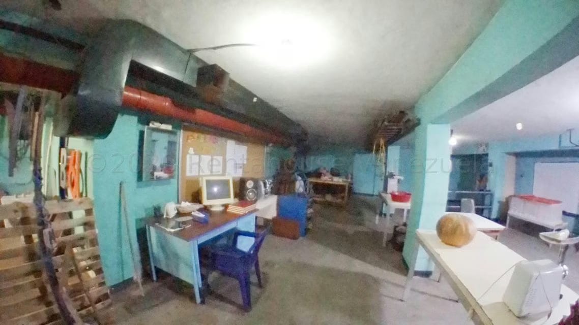 Comercial (Edificio) en Venta en Los Rosales, Distrito Metropolitano - 12