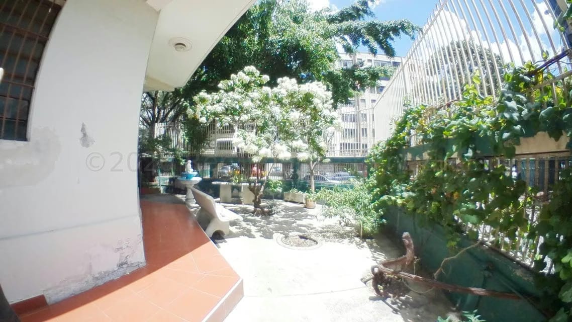 Comercial (Edificio) en Venta en Los Rosales, Distrito Metropolitano - 5