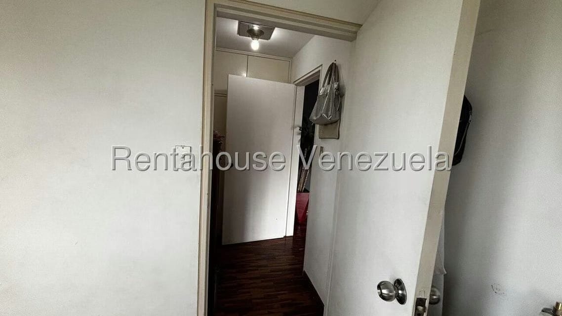 Apartamento (1 Nivel) en Venta en Los Samanes, Distrito Metropolitano - 26