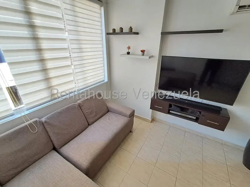 Apartamento (1 Nivel) en Venta en El Rincon, Carabobo - 3