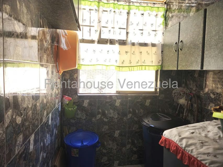 Apartamento (1 Nivel) en Venta en Parroquia La Candelaria, Distrito Metropolitano - 14