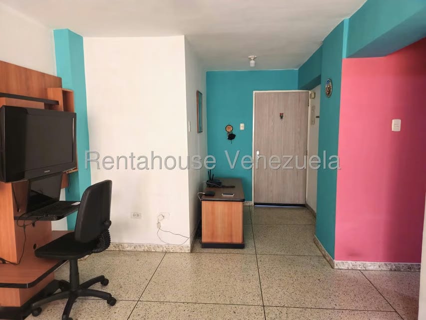Apartamento (1 Nivel) en Venta en Parroquia La Candelaria, Distrito Metropolitano - 4