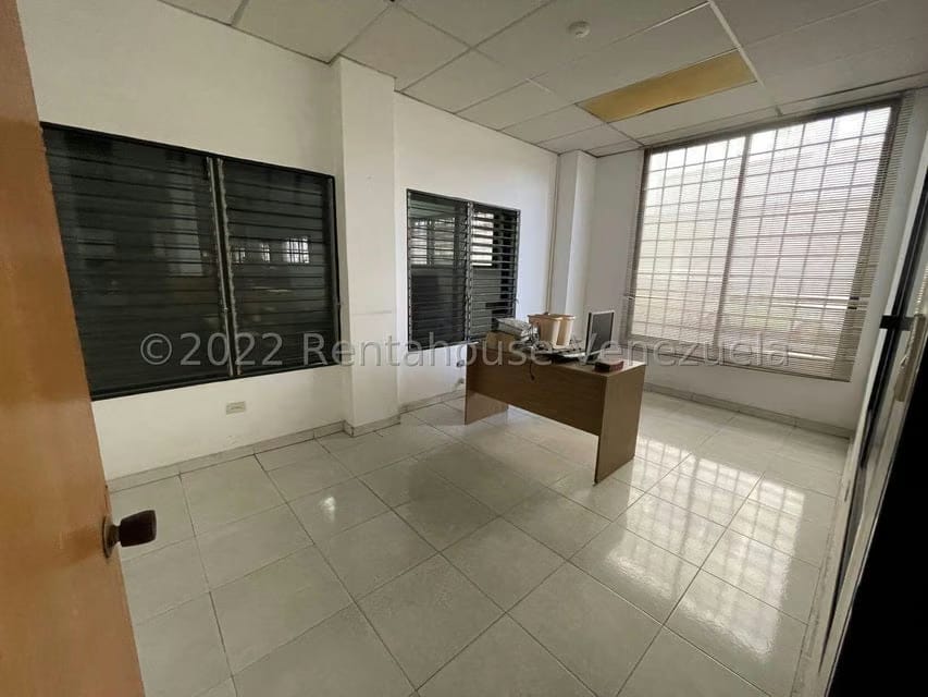 Comercial (Galpon - Deposito) en Venta en El Tambor, Miranda - 11