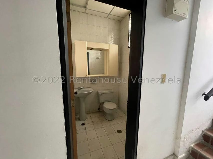 Comercial (Galpon - Deposito) en Venta en El Tambor, Miranda - 26