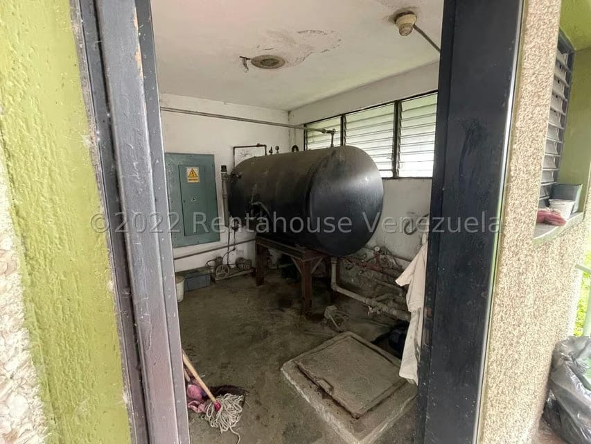 Comercial (Galpon - Deposito) en Venta en El Tambor, Miranda - 28