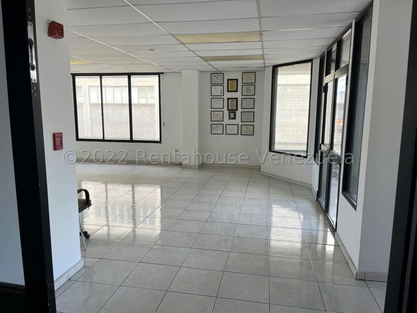 Comercial (Galpon - Deposito) en Venta en El Tambor, Miranda - 4