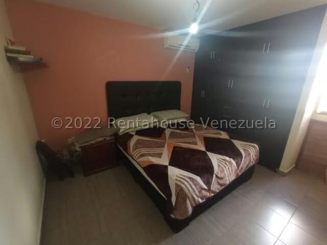 Apartamento (1 Nivel) en Venta en Los Dos Caminos, Distrito Metropolitano - 15