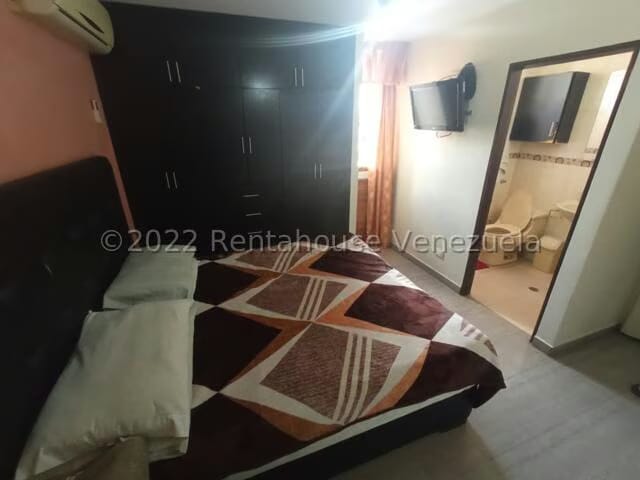 Apartamento (1 Nivel) en Venta en Los Dos Caminos, Distrito Metropolitano - 16