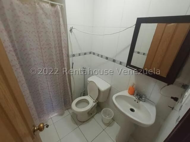 Apartamento (1 Nivel) en Venta en Los Dos Caminos, Distrito Metropolitano - 20