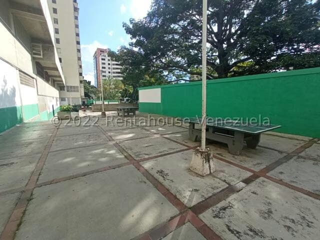Apartamento (1 Nivel) en Venta en Los Dos Caminos, Distrito Metropolitano - 23