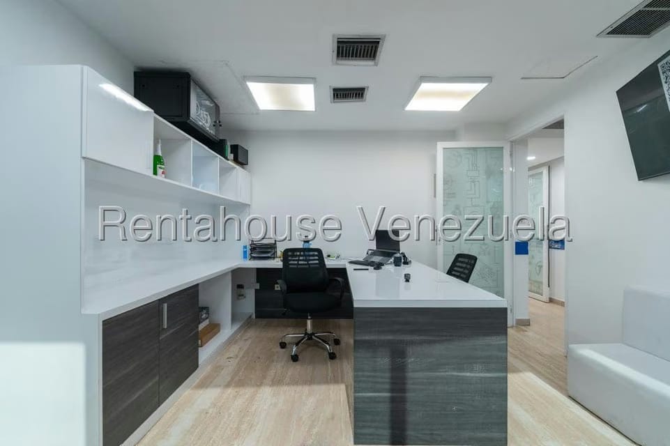 Comercial (Oficina) en Alquiler en El Rosal, Distrito Metropolitano - 6