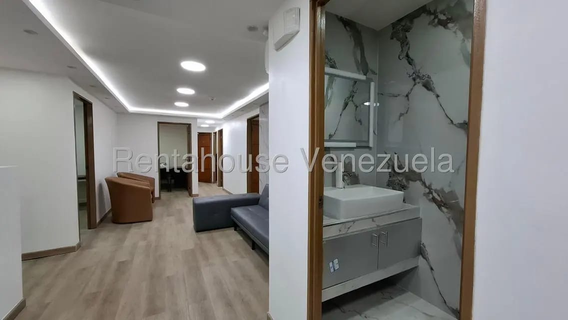 Comercial (Consultorio Medico) en Alquiler en Parroquia La Candelaria, Distrito Metropolitano - 14