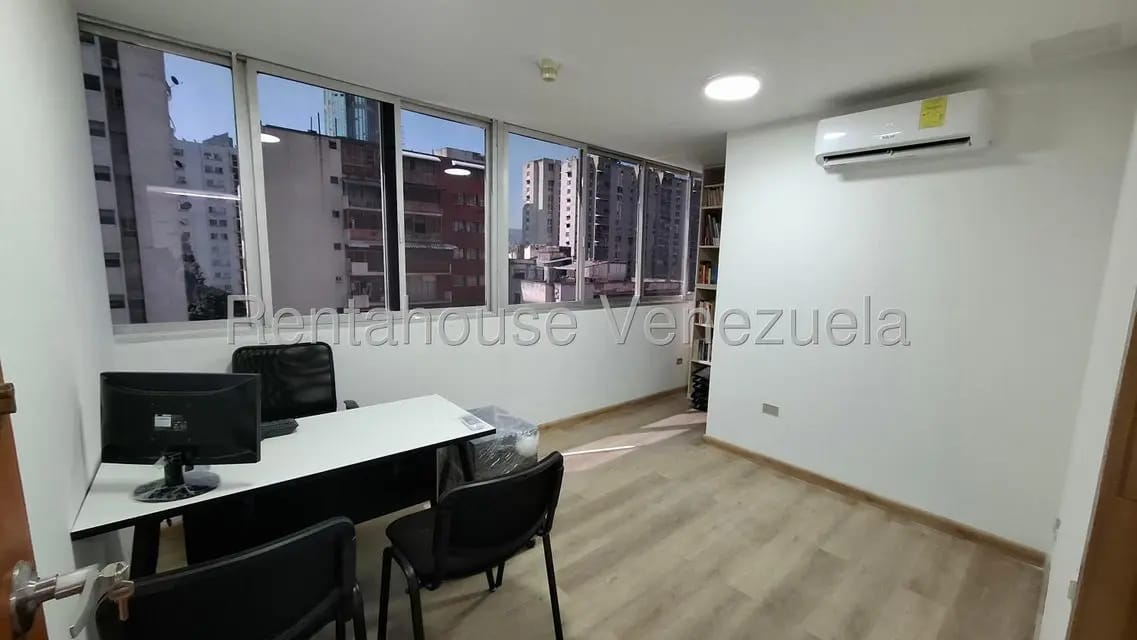 Comercial (Consultorio Medico) en Alquiler en Parroquia La Candelaria, Distrito Metropolitano - 3