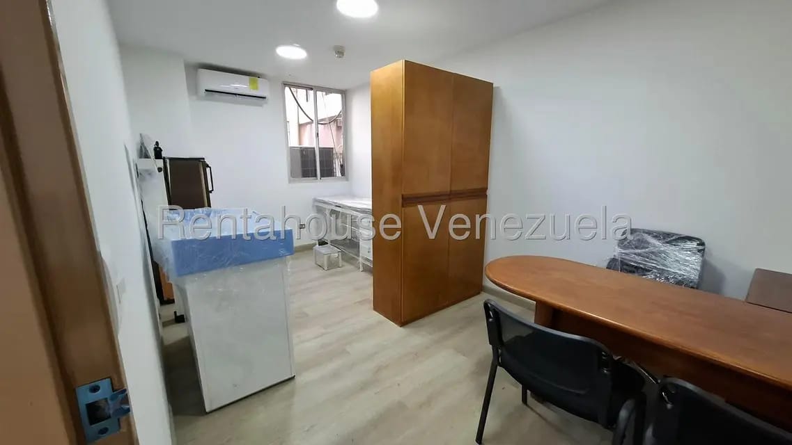 Comercial (Consultorio Medico) en Alquiler en Parroquia La Candelaria, Distrito Metropolitano - 9