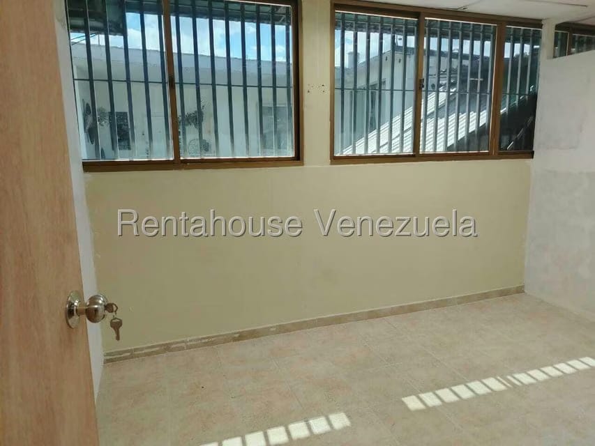 Comercial (Oficina) en Alquiler en Santa Monica, Distrito Metropolitano - 3