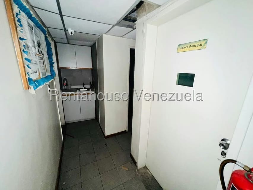 Comercial (Oficina) en Venta en Zona Centro, Aragua - 14