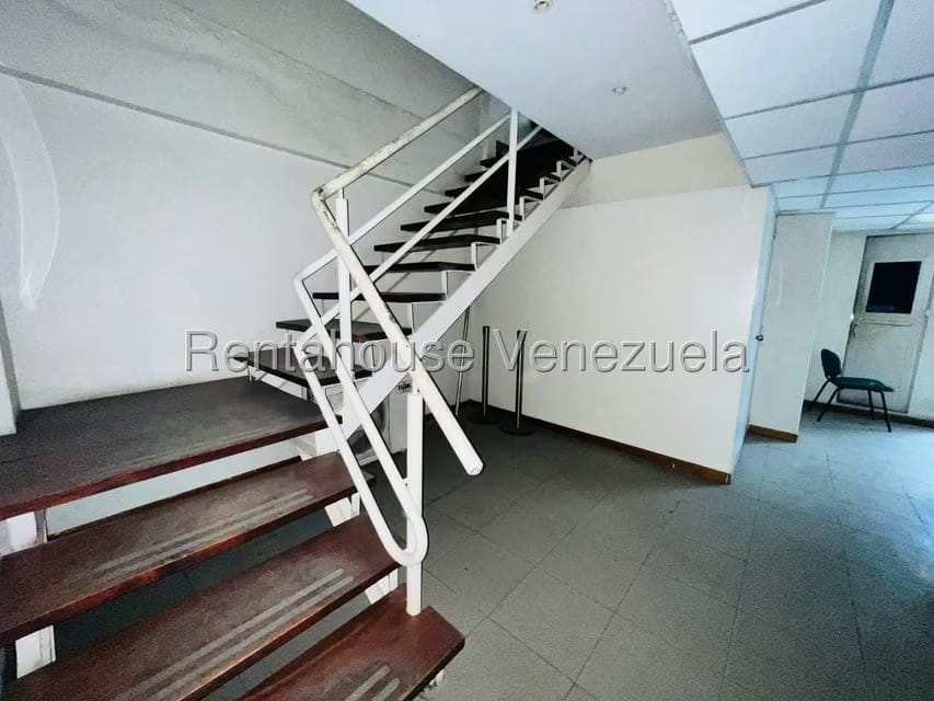 Comercial (Oficina) en Venta en Zona Centro, Aragua - 24
