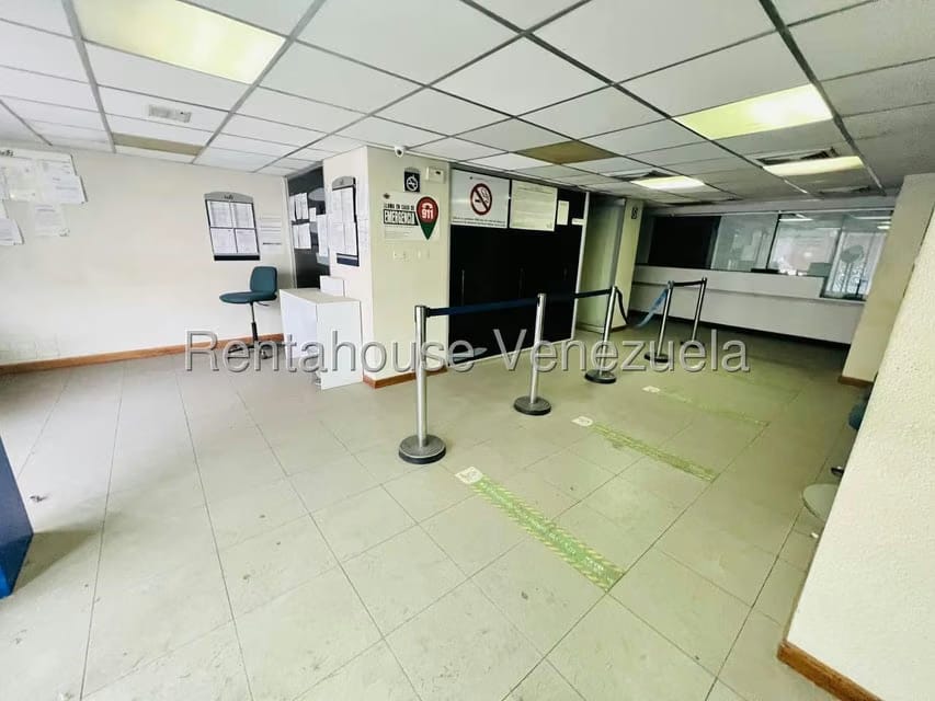 Comercial (Oficina) en Venta en Zona Centro, Aragua - 4
