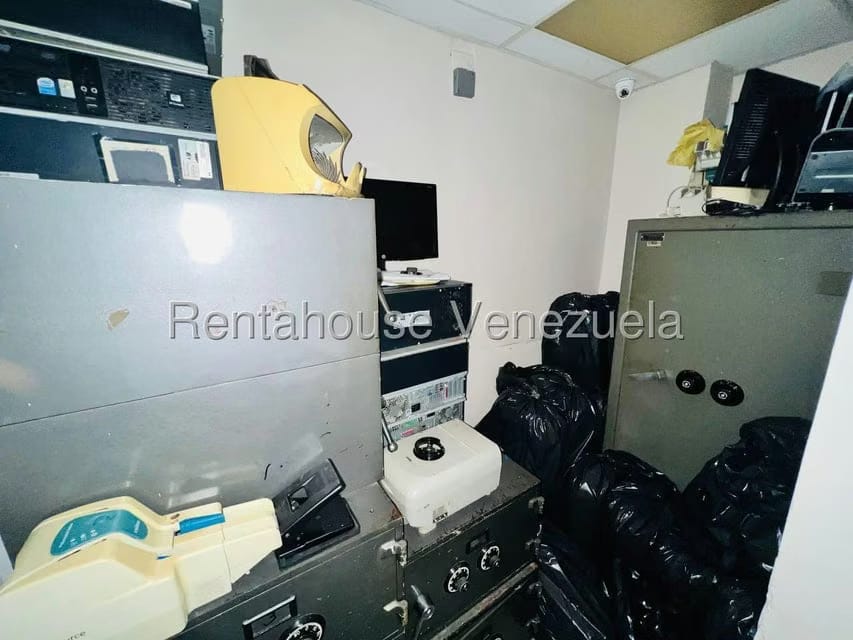 Comercial (Oficina) en Venta en Zona Centro, Aragua - 34