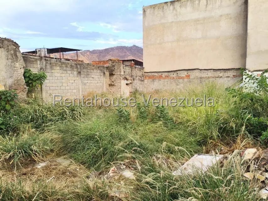 Terreno (Comercial) en Venta en Zona Centro, Aragua - 12