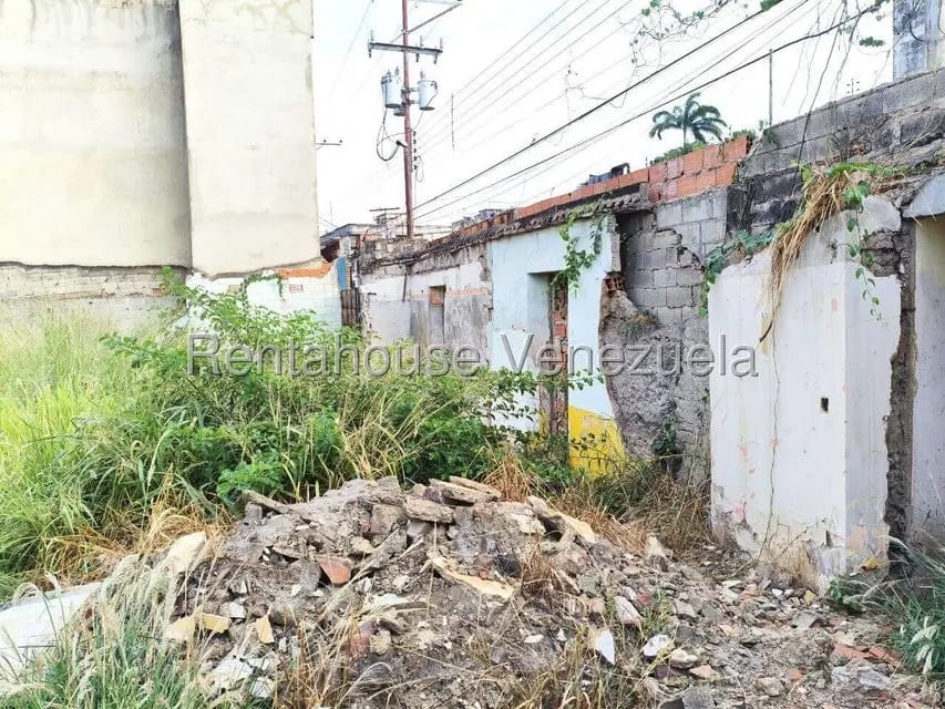Terreno (Comercial) en Venta en Zona Centro, Aragua - 13