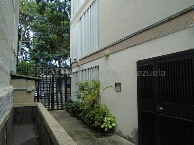 EDIFICIO EN VENTA – YENNIEF ROJAS - 2