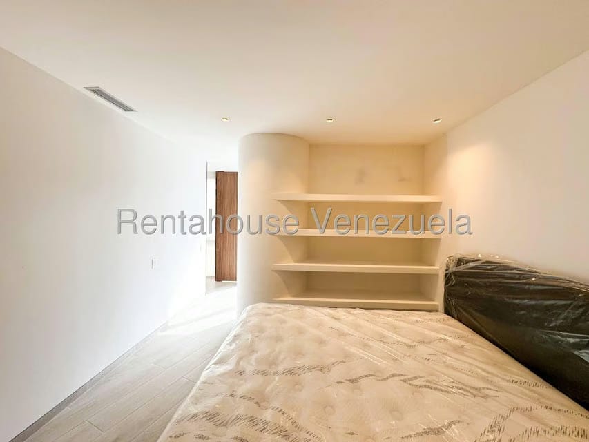 Apartamento (1 Nivel) en Venta en Las Mercedes, Distrito Metropolitano - 31
