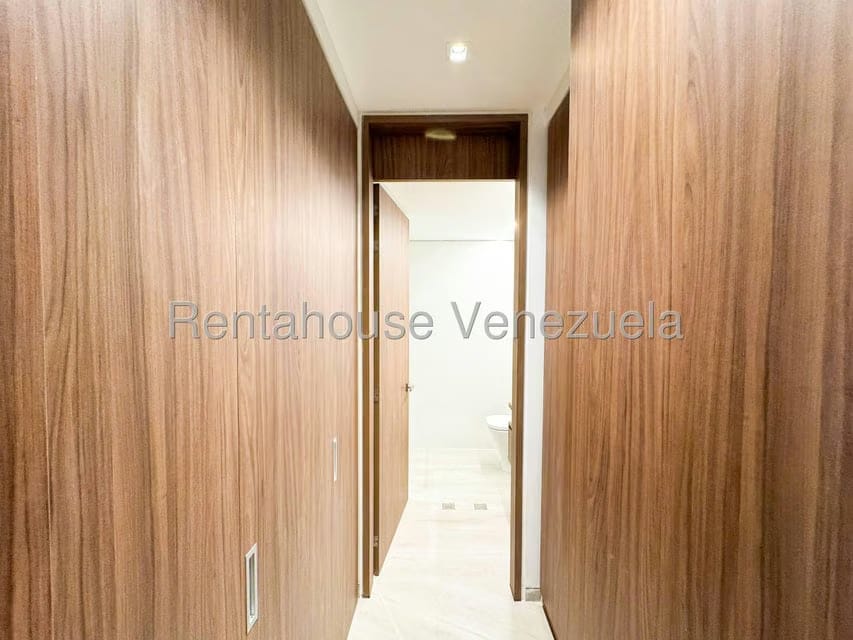 Apartamento (1 Nivel) en Venta en Las Mercedes, Distrito Metropolitano - 35