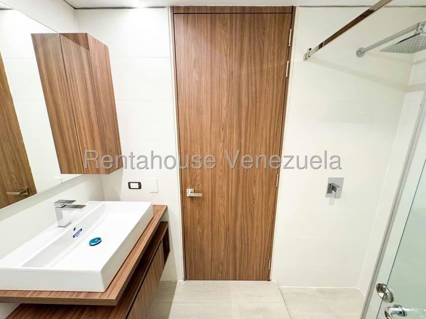 Apartamento (1 Nivel) en Venta en Las Mercedes, Distrito Metropolitano - 37