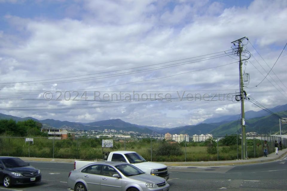 Terreno (Comercial) en Venta en Buenaventura, Miranda - 11