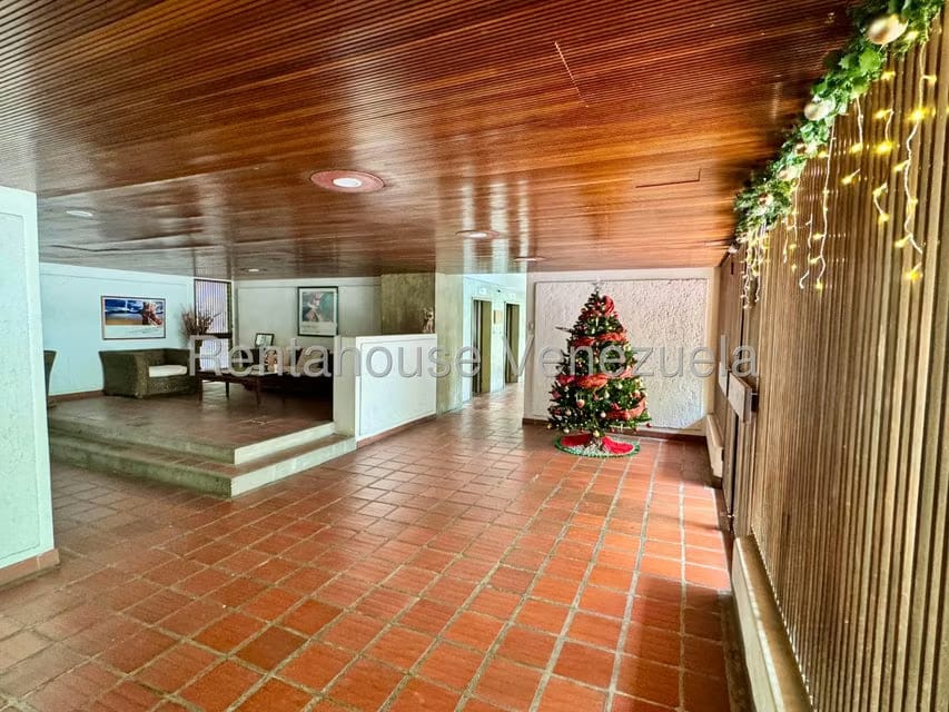 Apartamento (1 Nivel) en Venta en Santa Paula, Distrito Metropolitano - 8