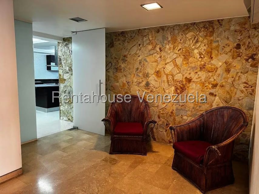 Apartamento (1 Nivel) en Alquiler en Lomas de Las Mercedes, Distrito Metropolitano - 11