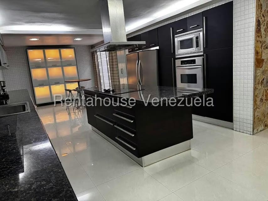 Apartamento (1 Nivel) en Alquiler en Lomas de Las Mercedes, Distrito Metropolitano - 13
