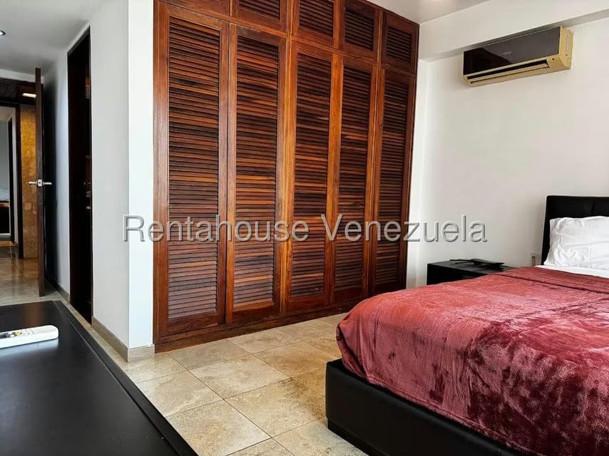 Apartamento (1 Nivel) en Alquiler en Lomas de Las Mercedes, Distrito Metropolitano - 21