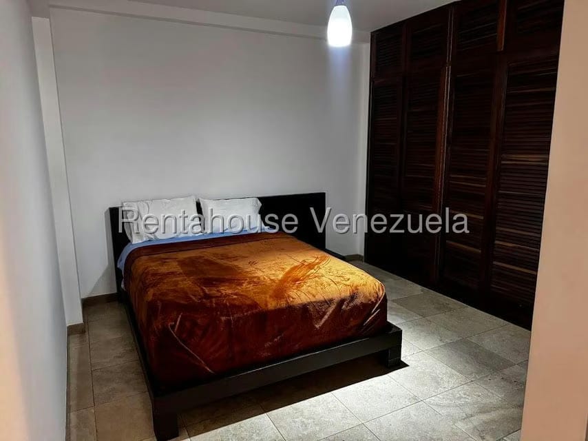 Apartamento (1 Nivel) en Alquiler en Lomas de Las Mercedes, Distrito Metropolitano - 26