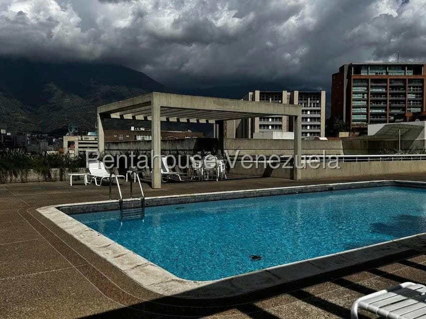 Apartamento (1 Nivel) en Alquiler en Lomas de Las Mercedes, Distrito Metropolitano - 28