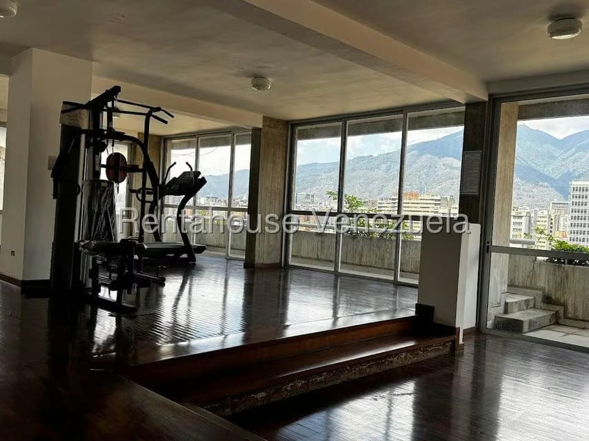 Apartamento (1 Nivel) en Alquiler en Lomas de Las Mercedes, Distrito Metropolitano - 29