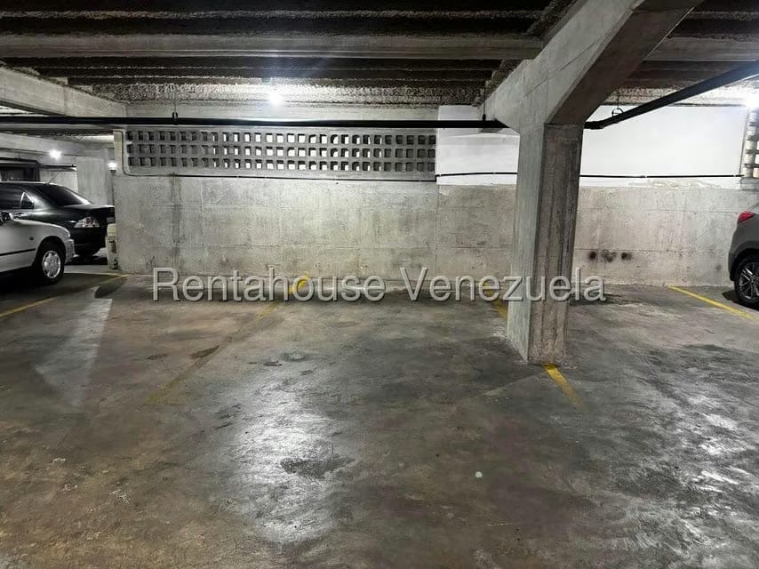 Apartamento (1 Nivel) en Alquiler en Lomas de Las Mercedes, Distrito Metropolitano - 30