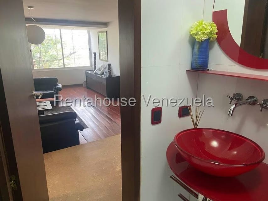 Apartamento (1 Nivel) en Alquiler en Lomas de Las Mercedes, Distrito Metropolitano - 7
