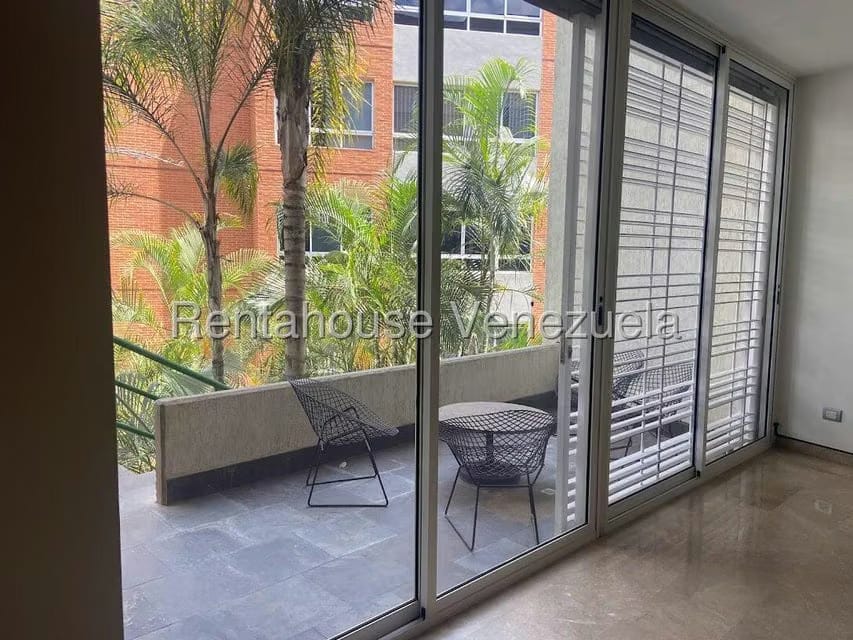 Apartamento (1 Nivel) en Alquiler en Lomas de Las Mercedes, Distrito Metropolitano - 10
